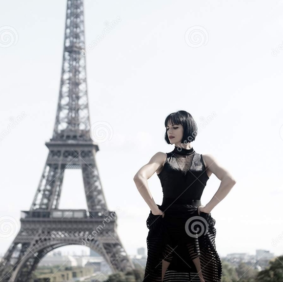 Meet your Posher, Najoua - Picture 2 of 2